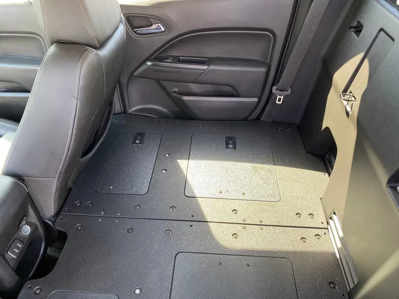 Chevy Colorado/Gmc Canyon Crew Cab (2015–2022) Second Row Seat Delete Plate System 1