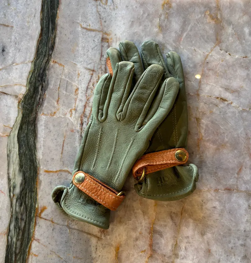 Deerskin Riding Gloves – Soft, Durable & Flexible 1