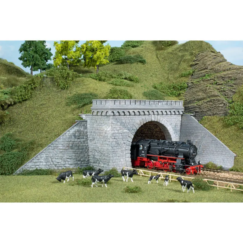 Dual-Track Tunnel Portal Set (2 Units) 1