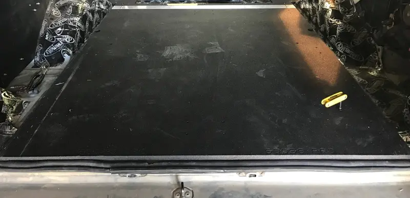 Ford Excursion (2000–2006, 1St Gen) Rear Mounting Plate Kit 1